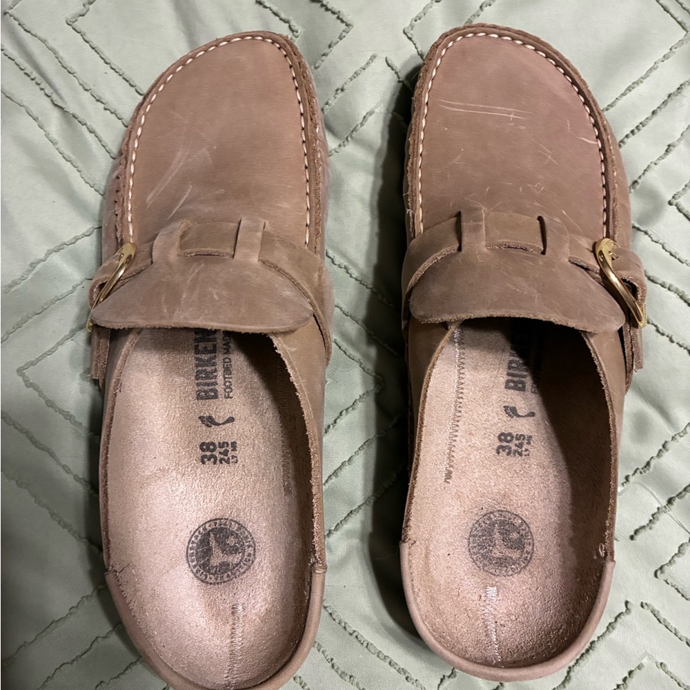 Birkenstock Women’s Tan Leather Clogs